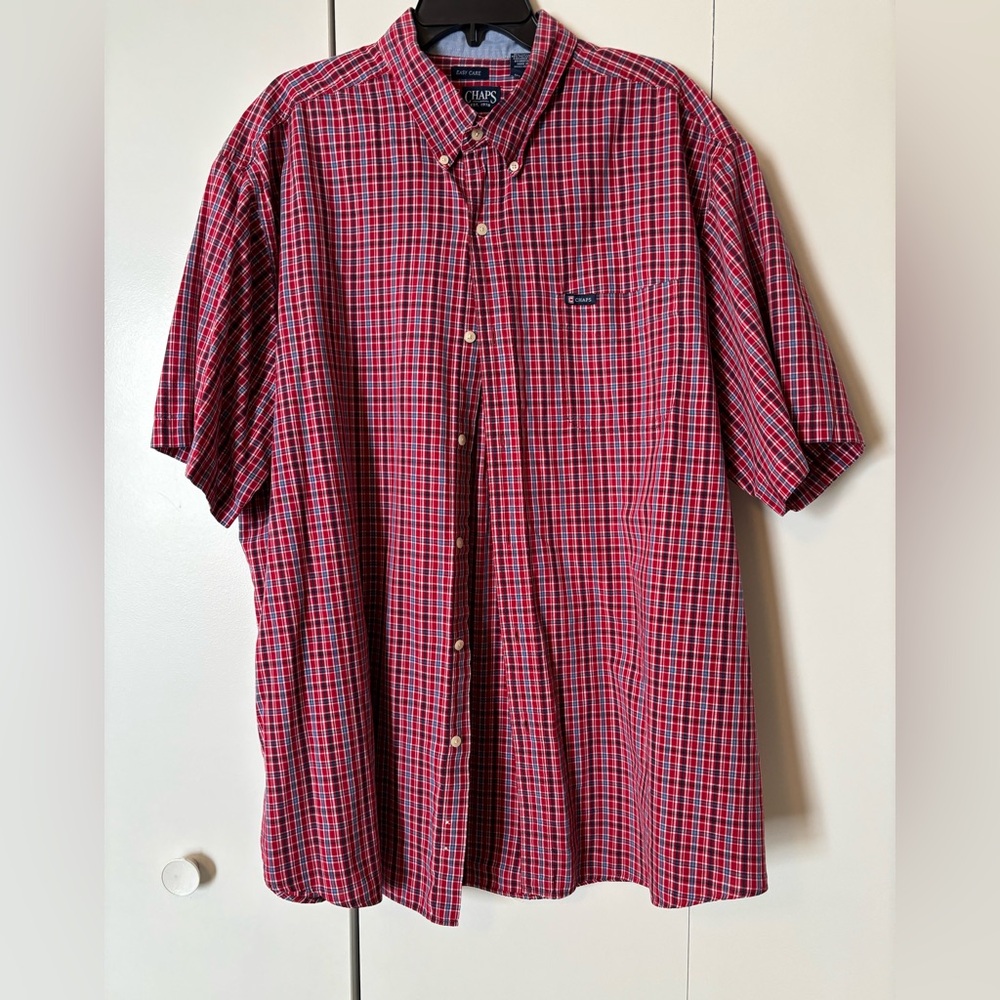 CHAPS red short sleeve button down men’s shirt